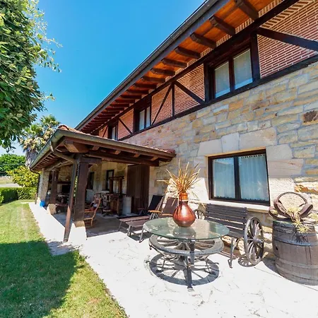 Dolaretxe Villa *